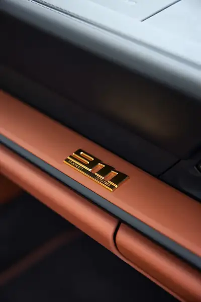 Porsche 911 S/T Heritage 2024 — Coupé sportif légendaire, 1350 km, Shore Blue — Miniatura 14