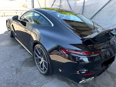 Mercedes-AMG GT 63 4MATIC+ — Coupé sportif d'exception, 20'000 km seulement — interni