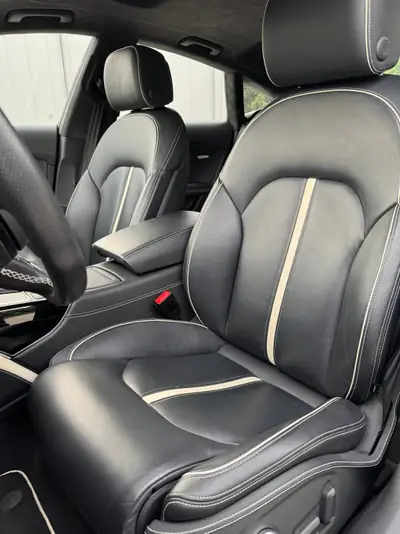 Audi RS7 — Berline de prestige 4.0L V8, 560 ch et transmission intégrale — tableau de bord