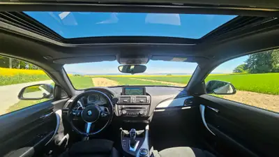 BMW 220d Coupé — M-Paket sportif, diesel efficace et sans sinistre — tableau de bord
