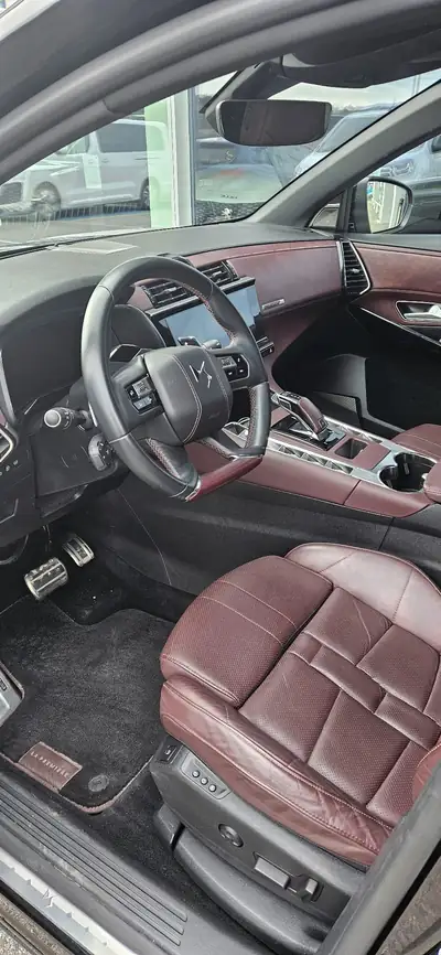 DS7 Crossback 2.0 BlueHDi 180 — Prestige français, équipements premium et entretien impeccable — Miniature 9