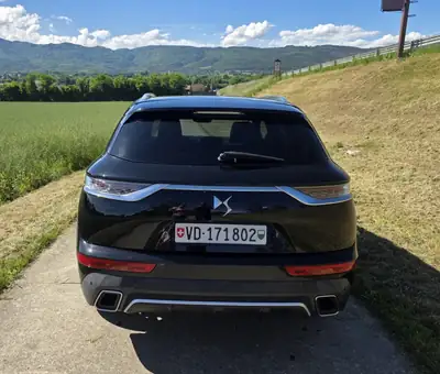 DS7 Crossback 2.0 BlueHDi 180 — Prestige français, équipements premium et entretien impeccable — Miniature 13