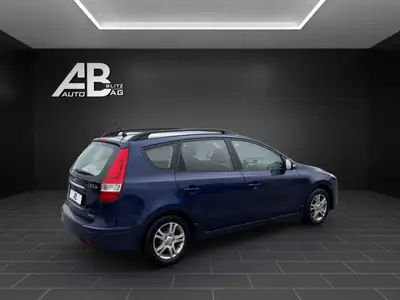 Hyundai i30 Wagon 1.6 CRDi — Familiale diesel économe, 269'000 km — Armaturenbrett