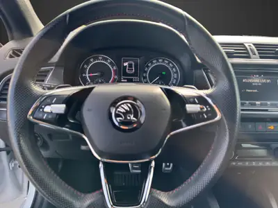 Skoda Fabia 1.0 TSI Monte Carlo DSG — Citadine dynamique, faible kilométrage et garantie 12 mois — Thumbnail 9