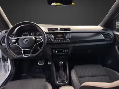 Skoda Fabia 1.0 TSI Monte Carlo DSG — Citadine dynamique, faible kilométrage et garantie 12 mois — Thumbnail 12