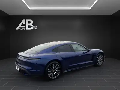 Porsche Taycan 4S Turbo 680 ch — Électrique haute performance, 83 000 km — dashboard