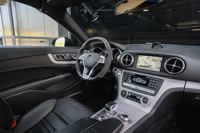Mercedes-Benz SL 63 AMG Speedshift — Cabriolet haute performance, 585 ch et toit panoramique — Thumbnail 15