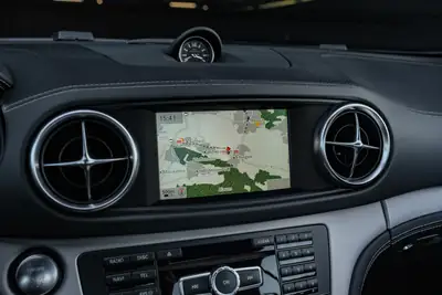 Mercedes-Benz SL 63 AMG Speedshift — Cabriolet haute performance, 585 ch et toit panoramique — Thumbnail 18