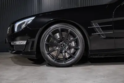 Mercedes-Benz SL 63 AMG Speedshift — Cabriolet haute performance, 585 ch et toit panoramique — Thumbnail 30