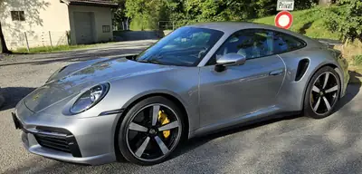 Porsche 911 Turbo (992.1) 2022 — Superbe coupé sportif, 28 500 km, garantie Porsche Approved — exterior view
