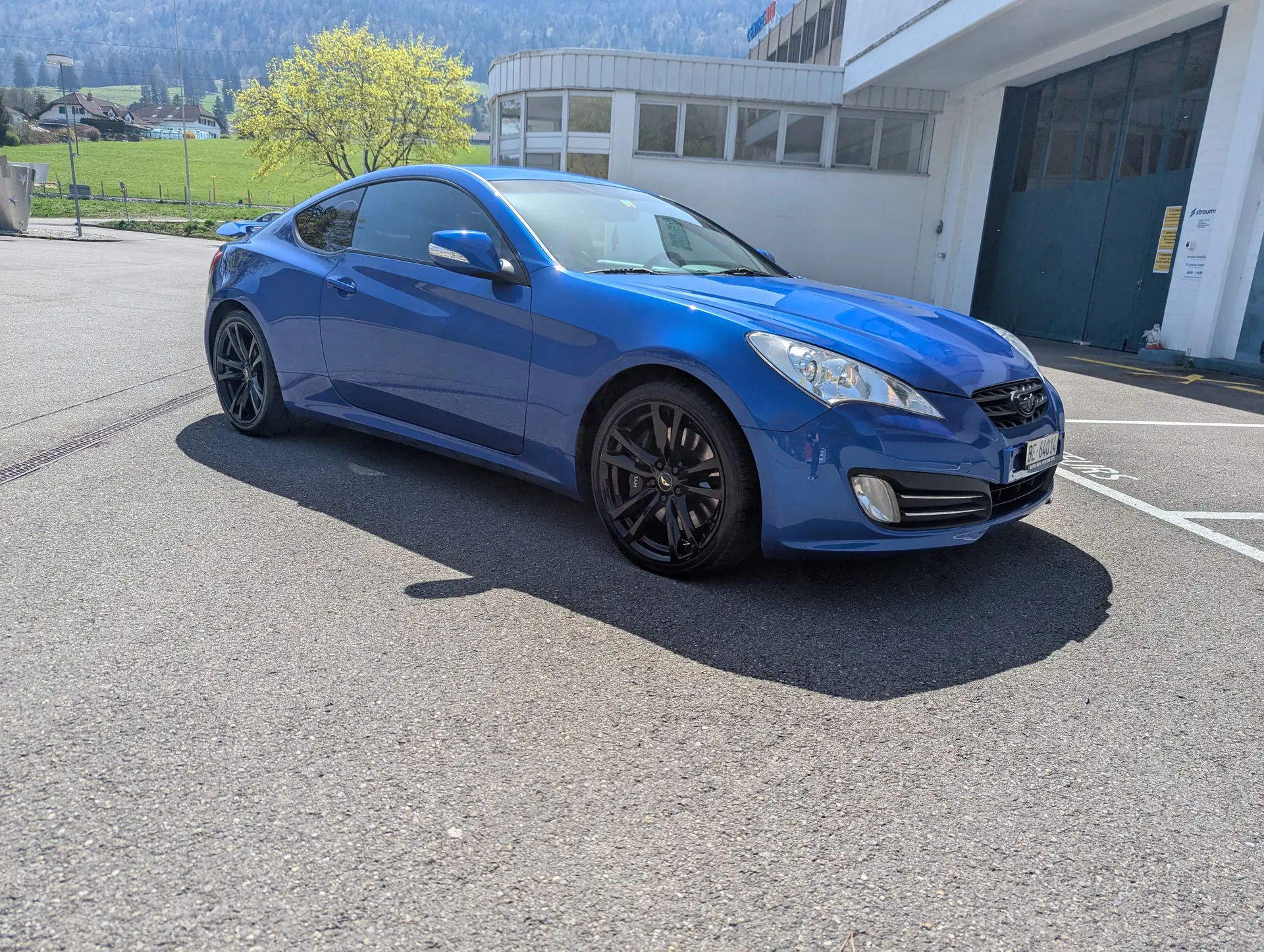 Hyundai Genesis 2012 occasion Corgémont — 3