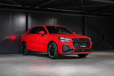 Audi Q2 35 TFSI S line — SUV compact sportif, kilométrage faible, garantie constructeur — dashboard
