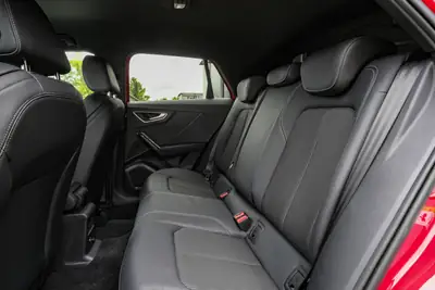 Audi Q2 35 TFSI S line — SUV compact sportif, kilométrage faible, garantie constructeur — Thumbnail 12