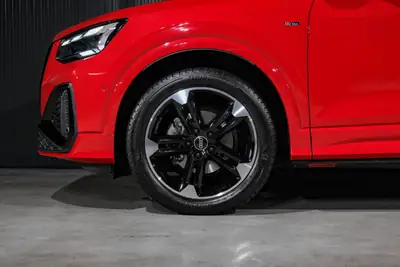 Audi Q2 35 TFSI S line — SUV compact sportif, kilométrage faible, garantie constructeur — Thumbnail 30