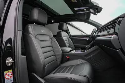VW Touareg 3.0 TDI R-Line — SUV premium diesel, garantie constructeur et faible kilométrage — Thumbnail 11