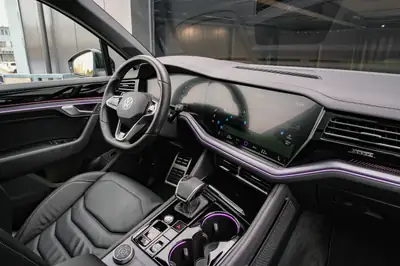 VW Touareg 3.0 TDI R-Line — SUV premium diesel, garantie constructeur et faible kilométrage — Thumbnail 14