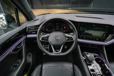 VW Touareg 3.0 TDI R-Line — SUV premium diesel, garantie constructeur et faible kilométrage — Thumbnail 16