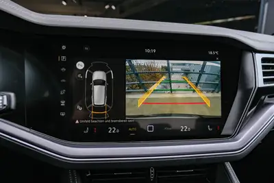 VW Touareg 3.0 TDI R-Line — SUV premium diesel, garantie constructeur et faible kilométrage — Thumbnail 19