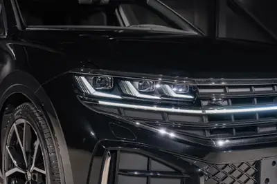 VW Touareg 3.0 TDI R-Line — SUV premium diesel, garantie constructeur et faible kilométrage — Thumbnail 27