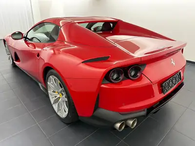 Ferrari 812 GTS 2020 — Le cabriolet V12 ultime, 7300 km seulement — Seitenansicht