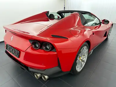 Ferrari 812 GTS 2020 — Le cabriolet V12 ultime, 7300 km seulement — Heckansicht