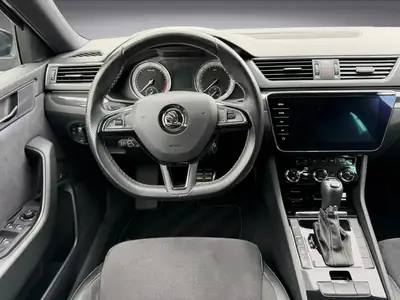 Škoda Superb Combi 2.0 TDi SportLine+ 4x4 — Monospace diesel robuste, 126 000 km, traction intégrale — Thumbnail 8