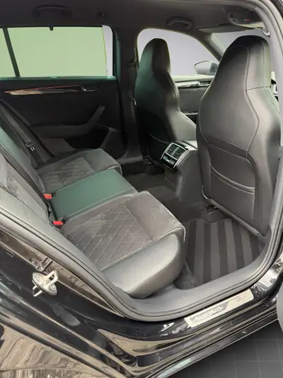 Škoda Superb Combi 2.0 TDi SportLine+ 4x4 — Monospace diesel robuste, 126 000 km, traction intégrale — Thumbnail 12