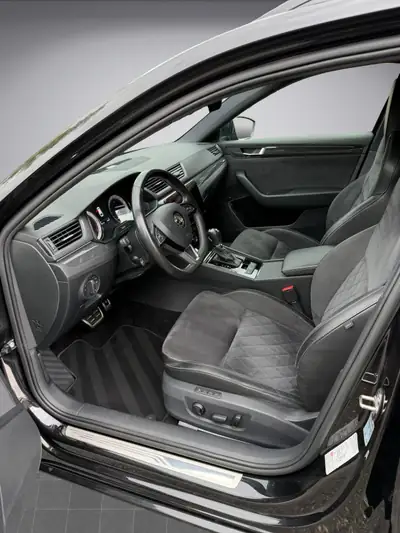 Škoda Superb Combi 2.0 TDi SportLine+ 4x4 — Monospace diesel robuste, 126 000 km, traction intégrale — Thumbnail 10