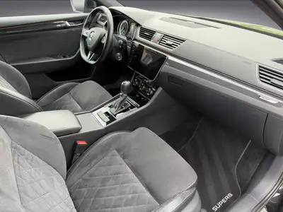 Škoda Superb Combi 2.0 TDi SportLine+ 4x4 — Monospace diesel robuste, 126 000 km, traction intégrale — Thumbnail 13