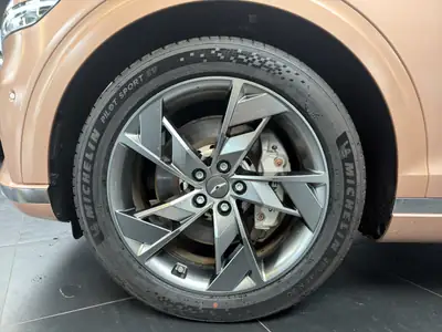Genesis GV70 Electrified Sport — SUV électrique haute performance, 38 100 km — Miniatur 16