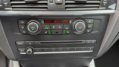 BMW X3 xDrive 20d — Pack M, cuir et technologie, SUV diesel affirmé — Miniatura 17