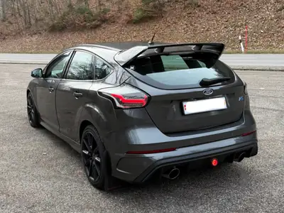 Ford Focus 2.3 EcoBoost RS AWD — Berline sportive 350 ch, révision moteur 2025 — side view