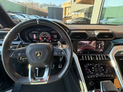 Lamborghini Urus 4.0 V8 — Performance et luxe SUV, seulement 69'900 km — Miniature 10