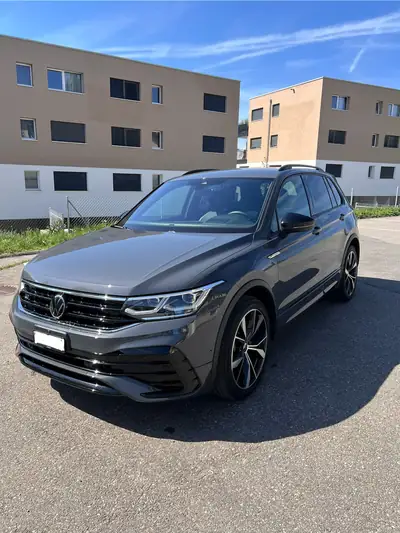 VW Tiguan 2.0 TDI R-Line — SUV fiable 85'000 km, motorisation efficace — vue extérieure