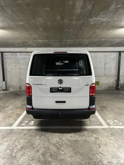 Volkswagen T6 2.0 TDI 180 DSG 4Motion — Van aménagé robuste, transmission intégrale — côté