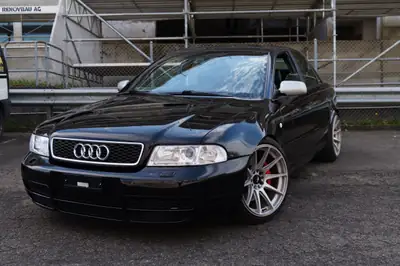 Audi S4 B5 2.7 Biturbo — Légende sportive des années 90, freshly serviced — vue extérieure