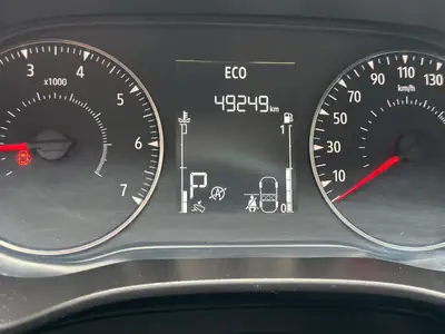Dacia Sandero TCe 90 Comfort CVT — Citadine automatique économe, 49'600 km seulement — Thumbnail 11