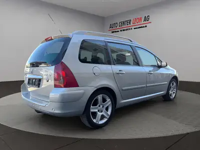 Peugeot 307 Break 2.0 HDI — Diesel fiable, attelage 1400 kg, cuir premium — detail