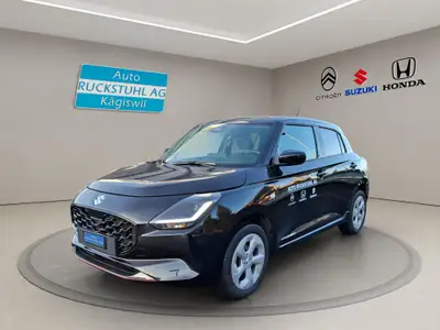 Suzuki Swift 1.2 Tradizio Hybrid 4x4 — Citadine polyvalente, hybride et tout-terrain — Außenansicht