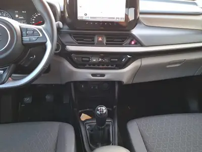 Suzuki Swift 1.2 Tradizio Hybrid 4x4 — Citadine polyvalente, hybride et tout-terrain — Miniatur 10
