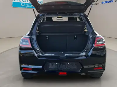 Suzuki Swift 1.2 Tradizio Hybrid 4x4 — Citadine polyvalente, hybride et tout-terrain — Miniatur 12