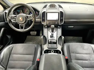 Porsche Cayenne GTS PDK Facelift — 440 ch, Coupé sportif premium, Historique sans sinistre — détail