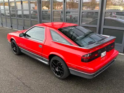 Chrysler GS Daytona Turbo 2 — Coupé sportif des années 80 en état impeccable — détail