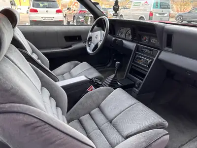 Chrysler GS Daytona Turbo 2 — Coupé sportif des années 80 en état impeccable — Miniature 7