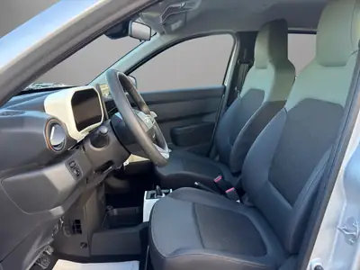 Dacia Spring 27 kWh Extreme — Citadine électrique compacte, garantie constructeur complète — Thumbnail 9