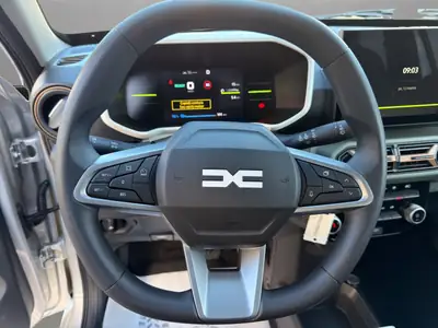 Dacia Spring 27 kWh Extreme — Citadine électrique compacte, garantie constructeur complète — Thumbnail 10