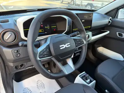 Dacia Spring 27 kWh Extreme — Citadine électrique compacte, garantie constructeur complète — Thumbnail 24