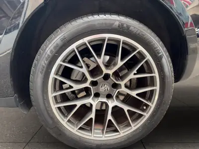 Porsche Macan S Diesel PDK — SUV Premium 258 ch, sans accident — Miniatur 9