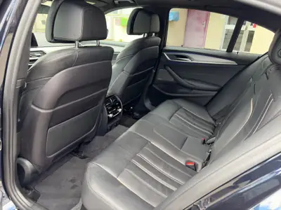 BMW 540i xDrive M Sport — Berline de prestige, première main, 74'000 km — Miniatura 13