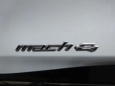 Ford Mustang MACH-E AWD 75 kWh — SUV électrique haute performance, 82'000 km seulement — Thumbnail 14
